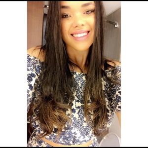 Meet your Posher, Viv